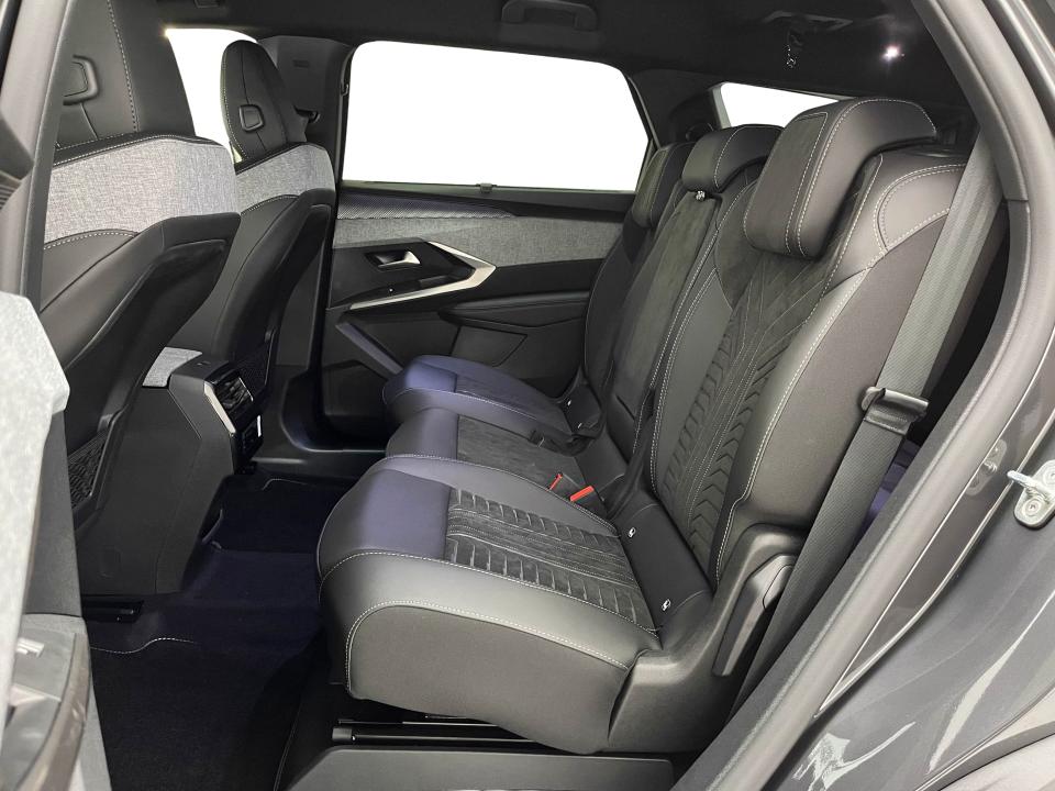 Peugeot 5008 Hybrid 1.2 107KW GT Exclusive eDCS6
