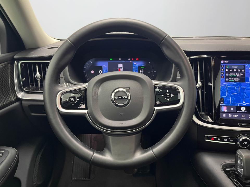 Volvo V60 2.0 T6 AWD Recharge Ultra Dark Auto
