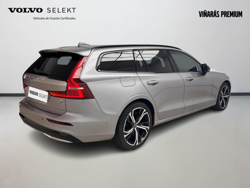 Volvo V60 2.0 T6 AWD Recharge Ultra Dark Auto