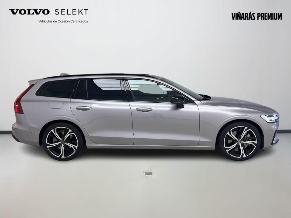 Volvo V60 2.0 T6 AWD Recharge Ultra Dark Auto