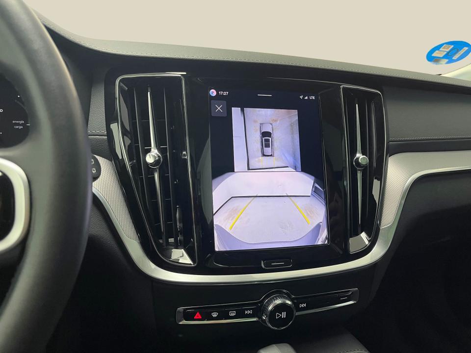 Volvo V60 2.0 T6 AWD Recharge Ultra Dark Auto
