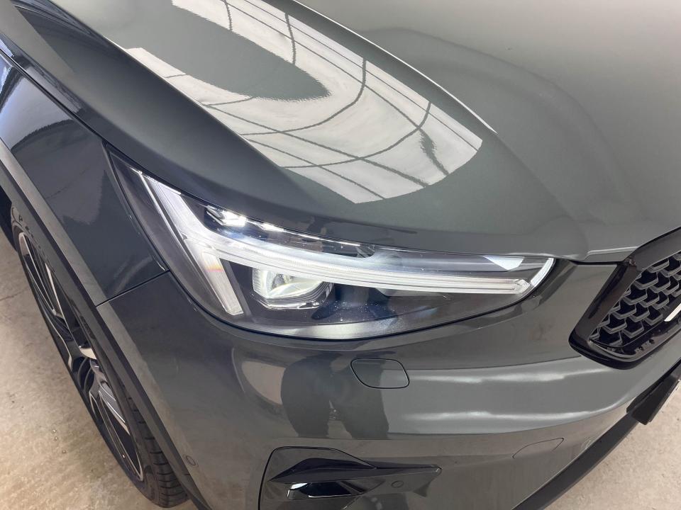 Volvo XC40 2.0 B3 G Plus Dark Auto