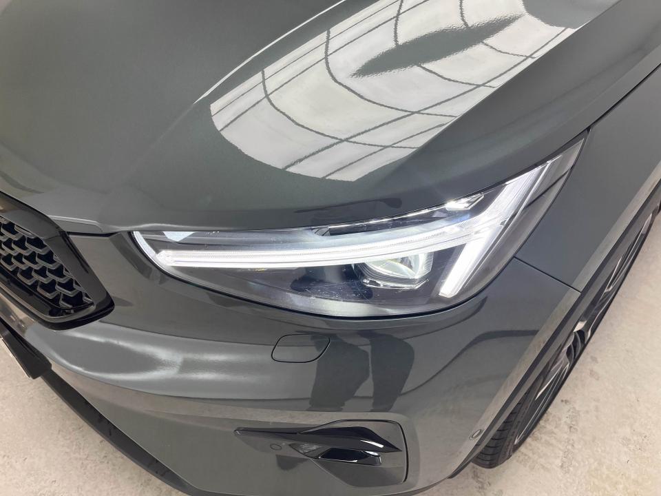 Volvo XC40 2.0 B3 G Plus Dark Auto