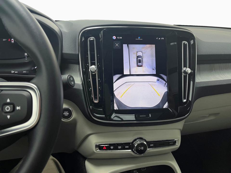 Volvo XC40 2.0 B3 G Plus Dark Auto