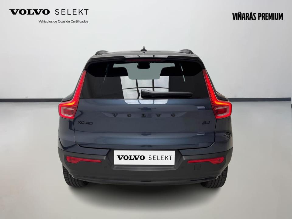 Volvo XC40 2.0 B4 G Black Edition Auto