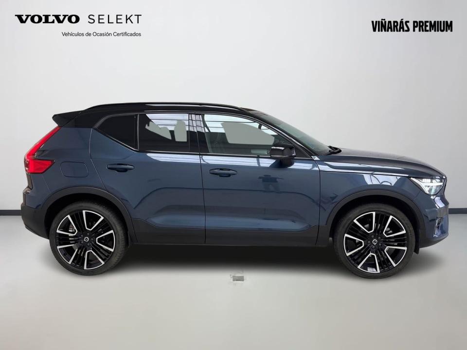 Volvo XC40 2.0 B4 G Black Edition Auto