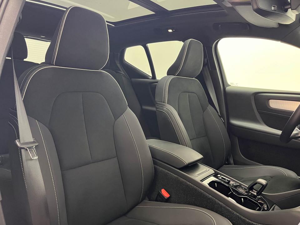 Volvo XC40 2.0 B4 G Black Edition Auto