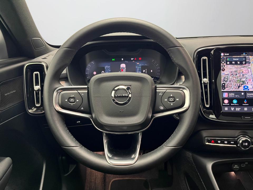 Volvo XC40 2.0 B4 G Black Edition Auto