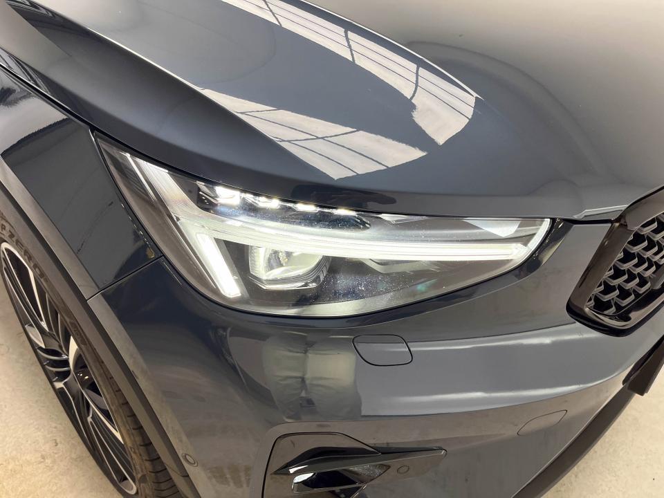 Volvo XC40 2.0 B4 G Black Edition Auto