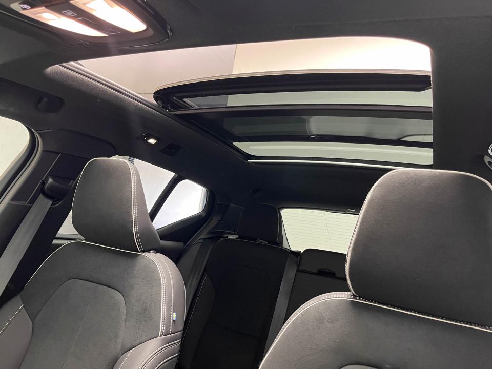 Volvo XC40 2.0 B4 G Black Edition Auto