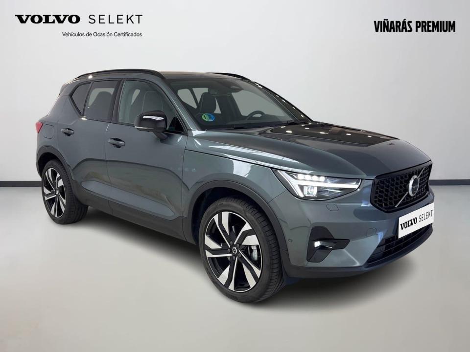 Volvo XC40 2.0 B4 G Ultra Dark Auto