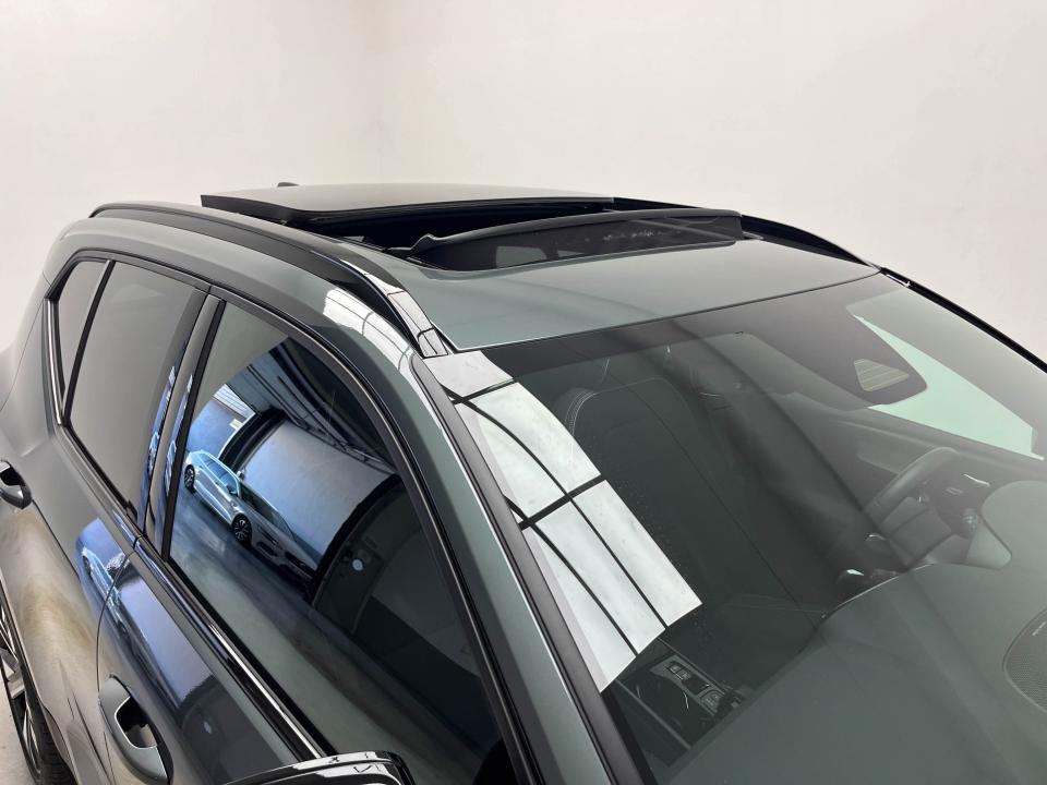 Volvo XC40 2.0 B4 G Ultra Dark Auto