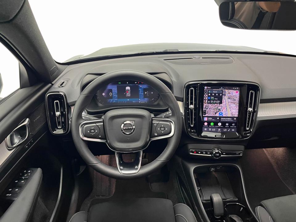 Volvo XC40 2.0 B4 G Ultra Dark Auto