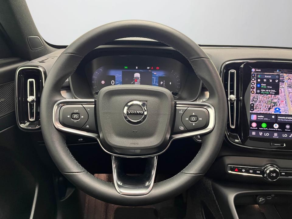 Volvo XC40 2.0 B4 G Ultra Dark Auto