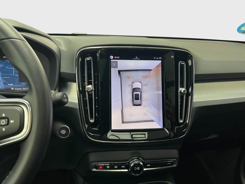 Volvo XC40 2.0 B4 G Ultra Dark Auto