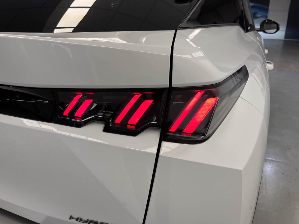 Peugeot 3008 Hybrid 1.2 107KW Allure eDCS6