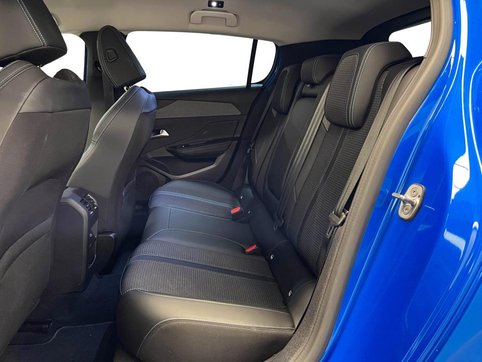 Peugeot 308 5P Allure Pack Gasolina 130 S&S MAN