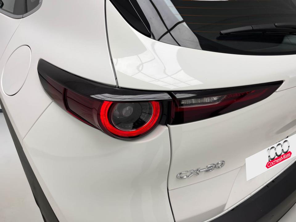 Mazda CX-30 2.5L e-SKYACTIV G MHEV 103kW (140CV) 6MT FWD Centre-line
