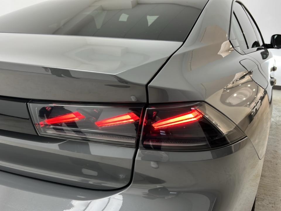 Peugeot 508 5P Allure Gasolina 130 S&S EAT8