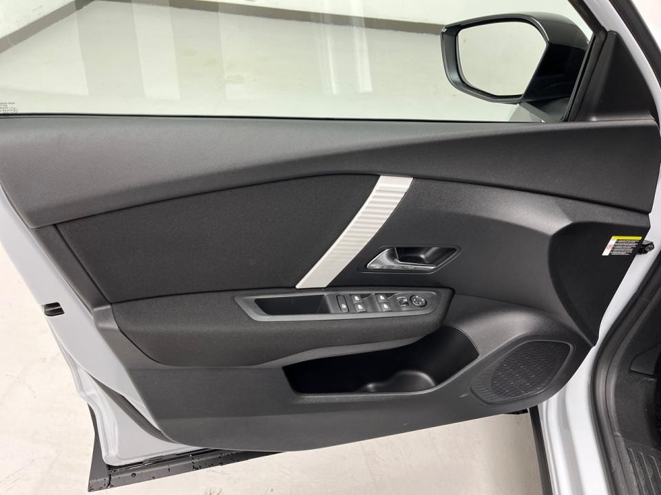 Citroen C4 Hybrid 145 ë-DCS6 Business Edition