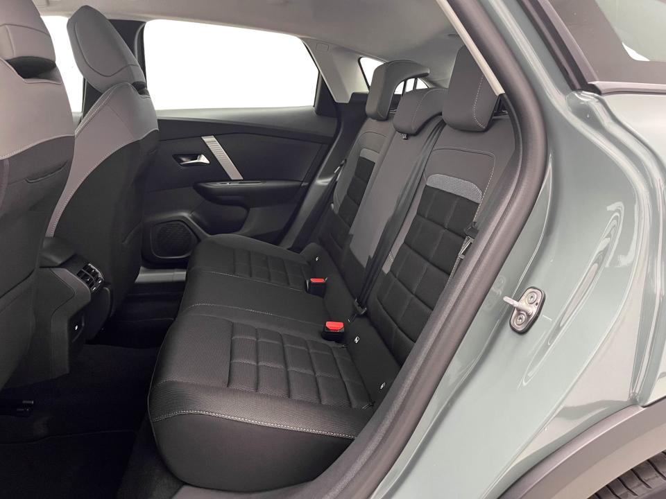 Citroen C4 Hybrid 145 ë-DCS6 Business Edition