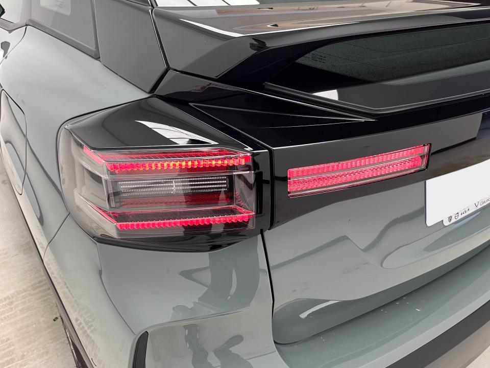 Citroen C4 Hybrid 145 ë-DCS6 Business Edition