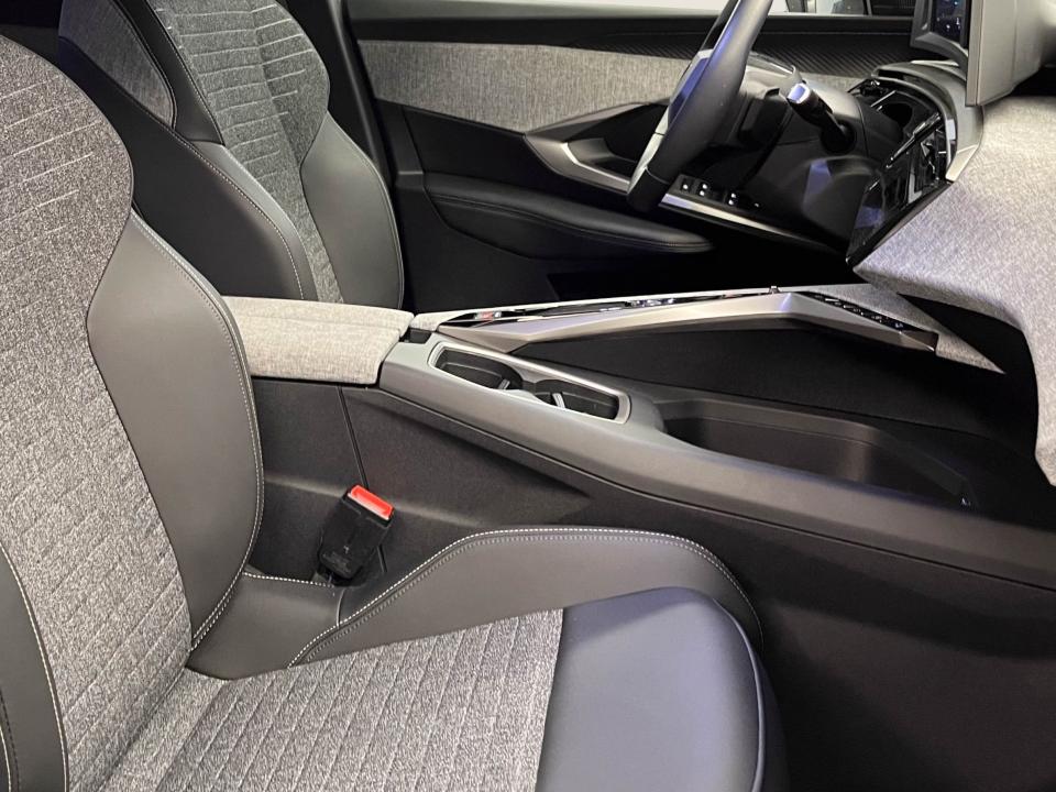 Peugeot 3008 Hybrid 1.2 107KW Allure eDCS6