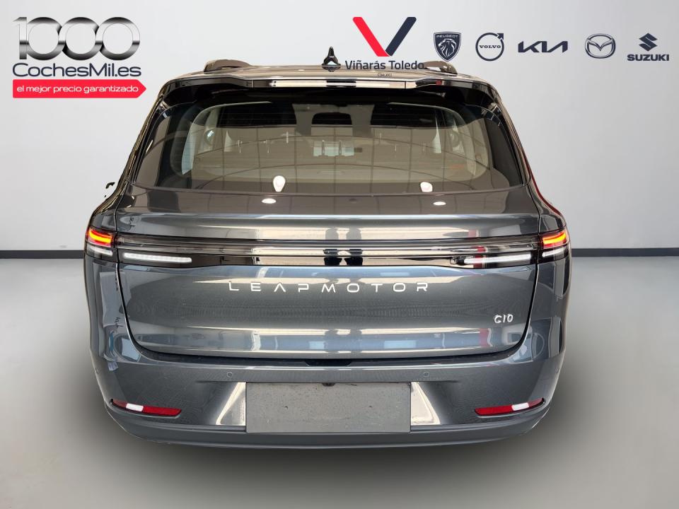0 C10 C10 REEV 28.4 kWh Life REEV Hybrid Auto
