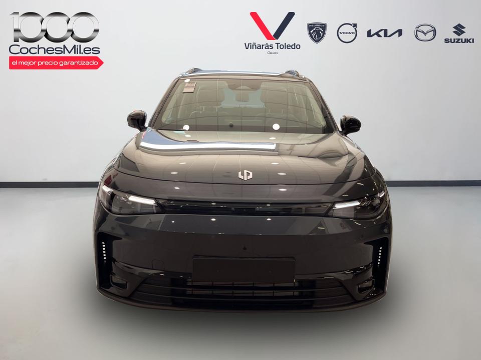0 C10 C10 REEV 28.4 kWh Life REEV Hybrid Auto