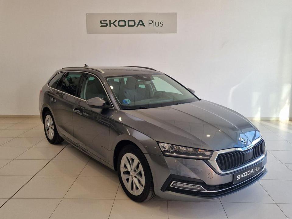 Skoda Octavia 1.0 TSI MHEV Selection DSG 81 kW (110 CV)