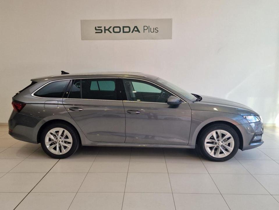 Skoda Octavia 1.0 TSI MHEV Selection DSG 81 kW (110 CV)