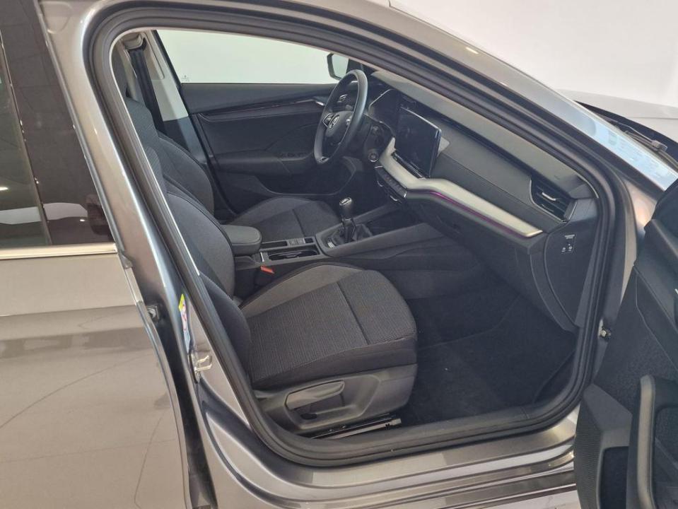 Skoda Octavia 1.0 TSI MHEV Selection DSG 81 kW (110 CV)