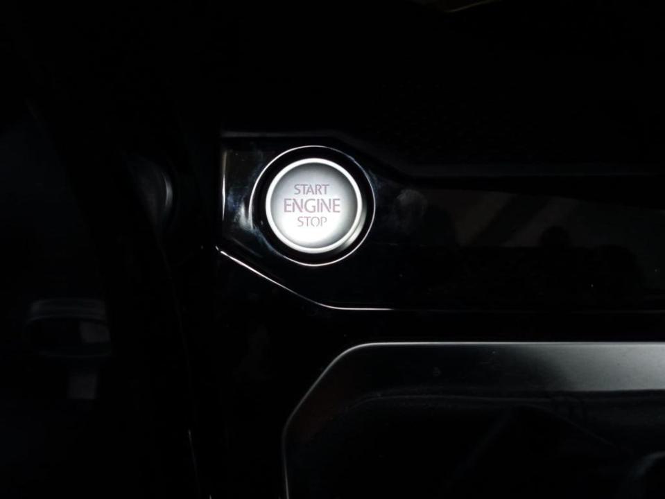 Volkswagen T-Roc R-Line 1.5 TSI 110 kW (150 CV) DSG
