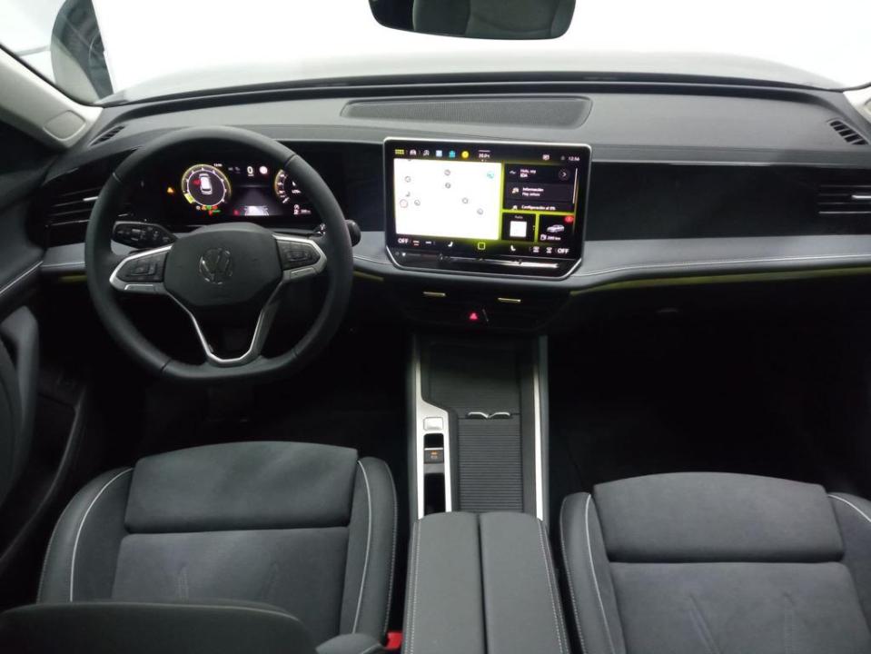 Volkswagen Passat Business 1.5 eTSI 110 kW (150 CV) DSG