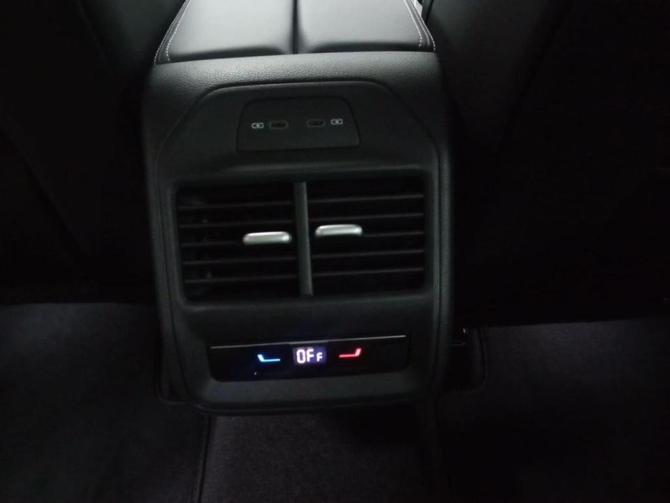 Volkswagen Passat Business 1.5 eTSI 110 kW (150 CV) DSG