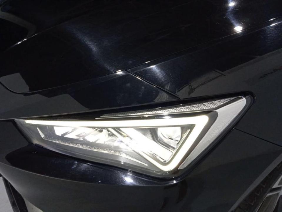 SEAT Leon 1.5 eTSI S&S FR Special Edition DSG 110 kW (150 CV)