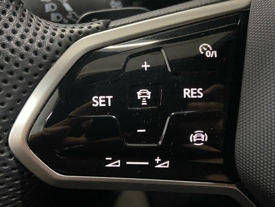 Volkswagen T-Roc R-Line 1.5 TSI 110 kW (150 CV) DSG