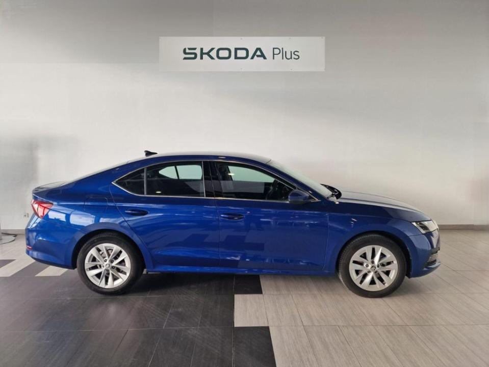 Skoda Octavia 1.5 TSI m-HEV Selection DSG 110 kW (150 CV)