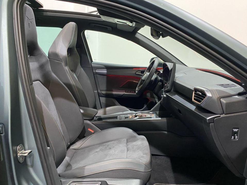 Cupra León 1.5 TSI e-Hybrid VZ DSG 200 kW (272 CV)