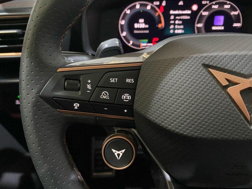Cupra León 1.5 TSI e-Hybrid VZ DSG 200 kW (272 CV)
