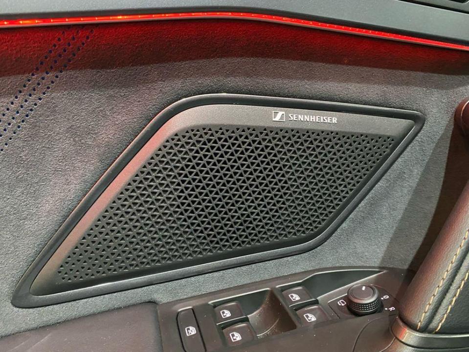 Cupra León 1.5 TSI e-Hybrid VZ DSG 200 kW (272 CV)