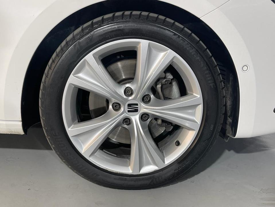 SEAT Leon 1.5 eTSI S&S FR Special Edition DSG 110 kW (150 CV)