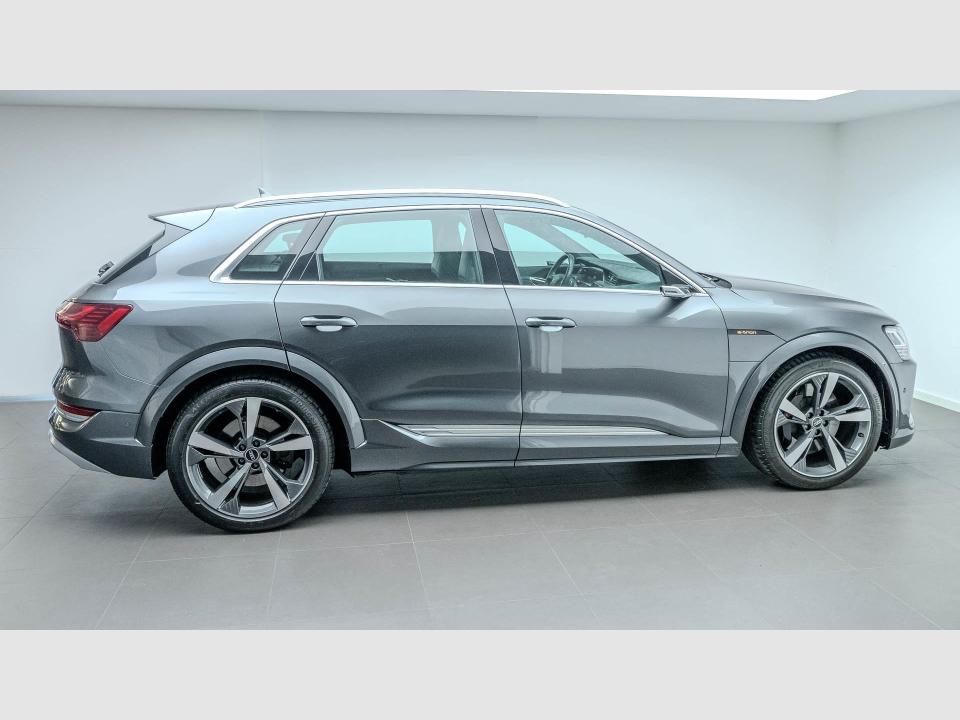 Audi e-tron S quattro 370 kW (503 CV)