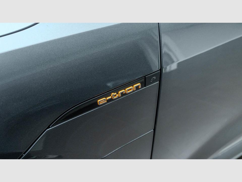 Audi e-tron S quattro 370 kW (503 CV)