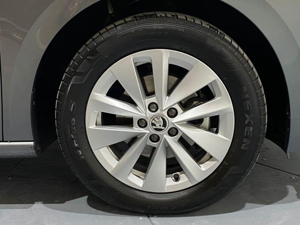 Skoda Scala 1.0 TSI Ambition 70 kW (95 CV)