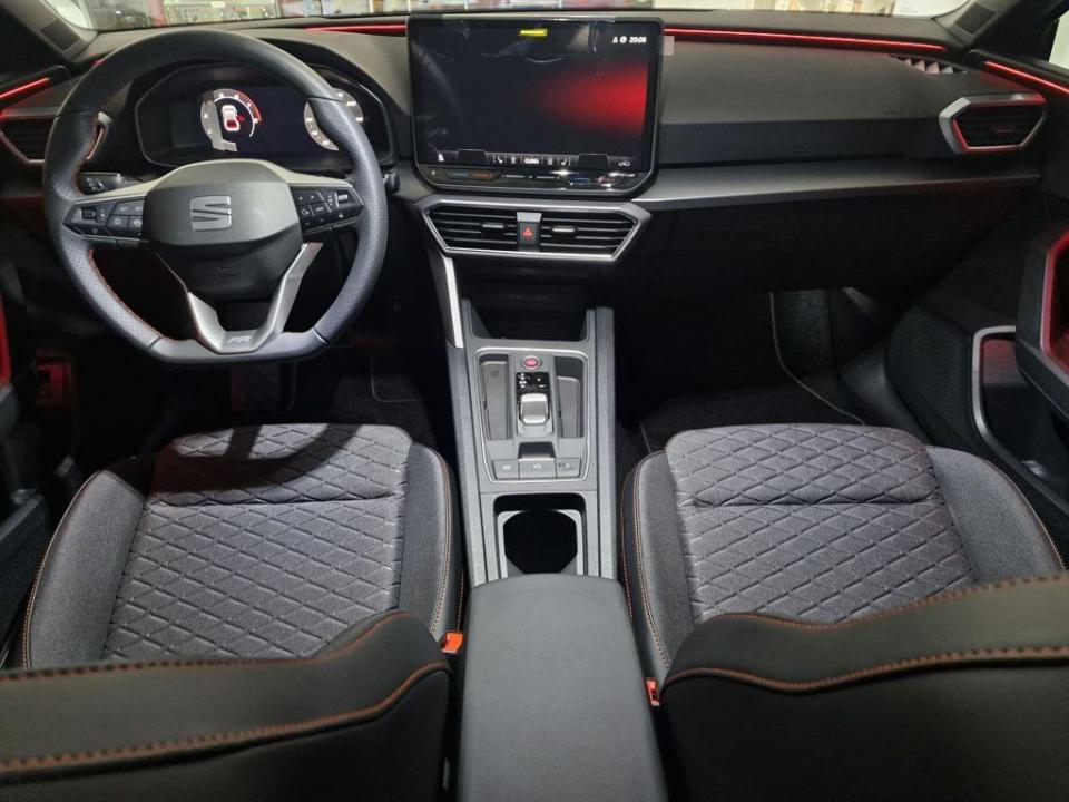 SEAT Leon 1.5 eTSI S&S FR Special Edition DSG 110 kW (150 CV)