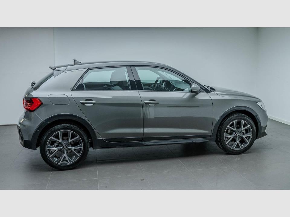 Audi A1 Adrenalin 30 TFSI 81 kW (110 CV) S tronic