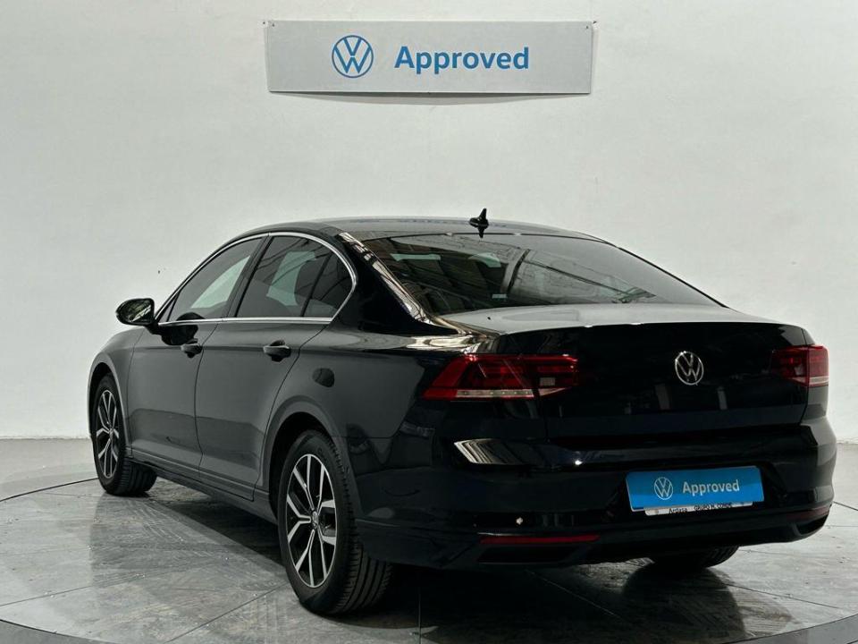 Volkswagen Passat Executive 2.0 TDI 110 kW (150 CV) DSG