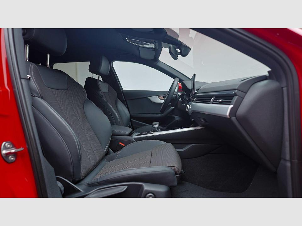 Audi A4 S line 35 TFSI 110 kW (150 CV) S tronic