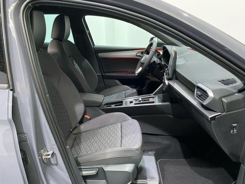SEAT Leon 1.5 eTSI S&S FR Special Edition DSG 110 kW (150 CV)